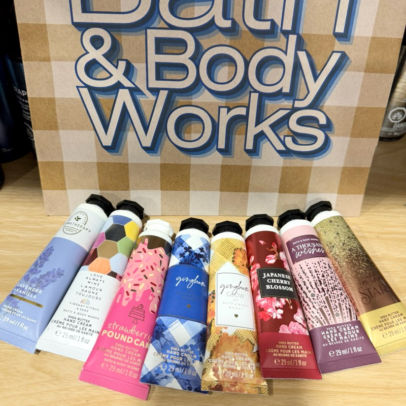 Bath & body works hand cream 29 ml. (1 fl.oz.) ครีมทามือ กลิ่นหอมสดชื่น