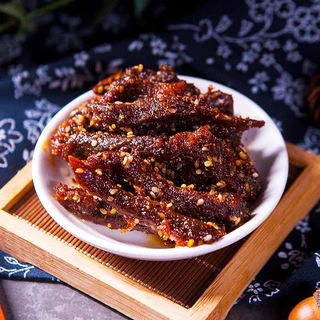 หม่าล่าเนื้อ พร้อมทาน เนื้อเผ็ด อร่อย ทานเพลิน 70g麻辣牛肉小吃