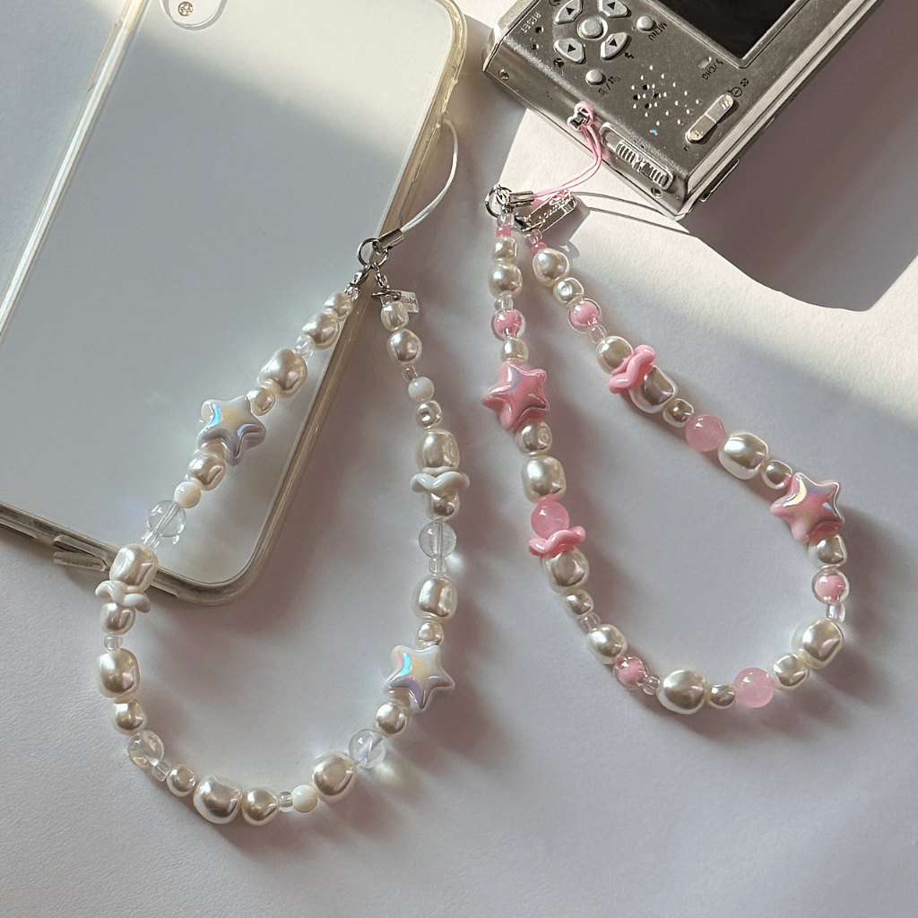 [CLEARANCE SALE] SUNSCRÈME - STAR PHONE STRAP (PINK/WHITE) (ที่ห้อยมือถือ)