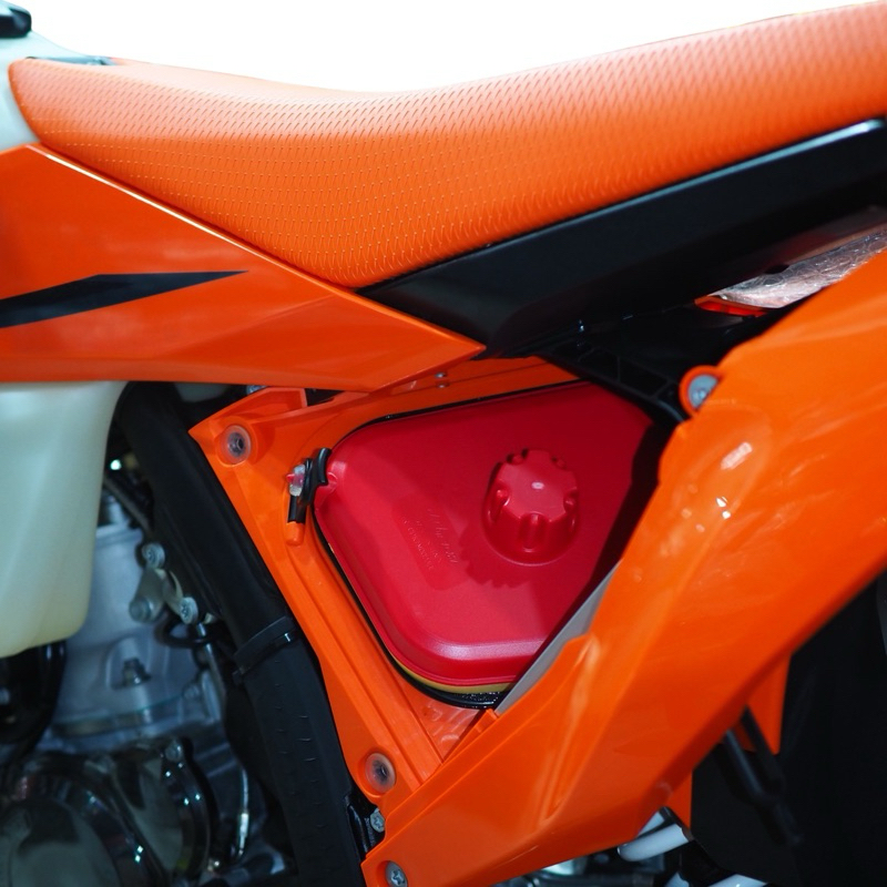 ครอบกรองอากาศ Rtech - Airbox Cover  สำหรับ : KTM / Husqvarna / GASGAS ปี 24-25