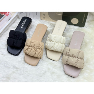 พร้อมส่ง 💕รองเท้าแตะสวมหนังนุ่มนิ่ม นุ่มฟู