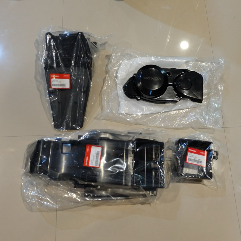 ชุดชิ้นส่วน Ls บังโคลนนอก บังโคลนใน ฝาปิดจานไฟ กล่องแบต