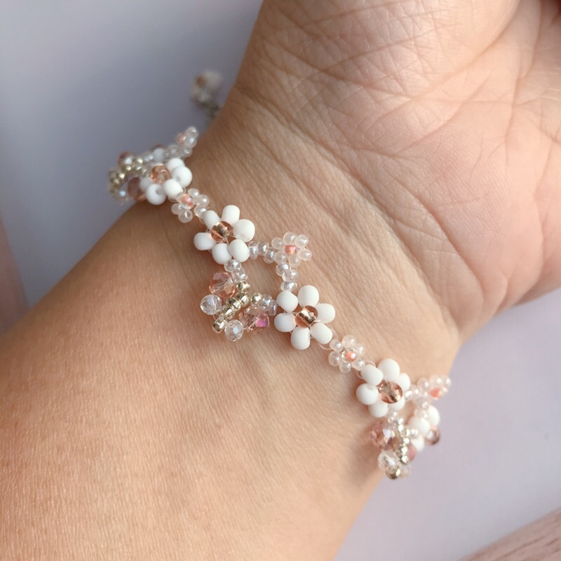 Pantheadesign กำไลลูกปัดดอกไม้เกรดดี โทนสีเยอะมาก - รูปที่ 7