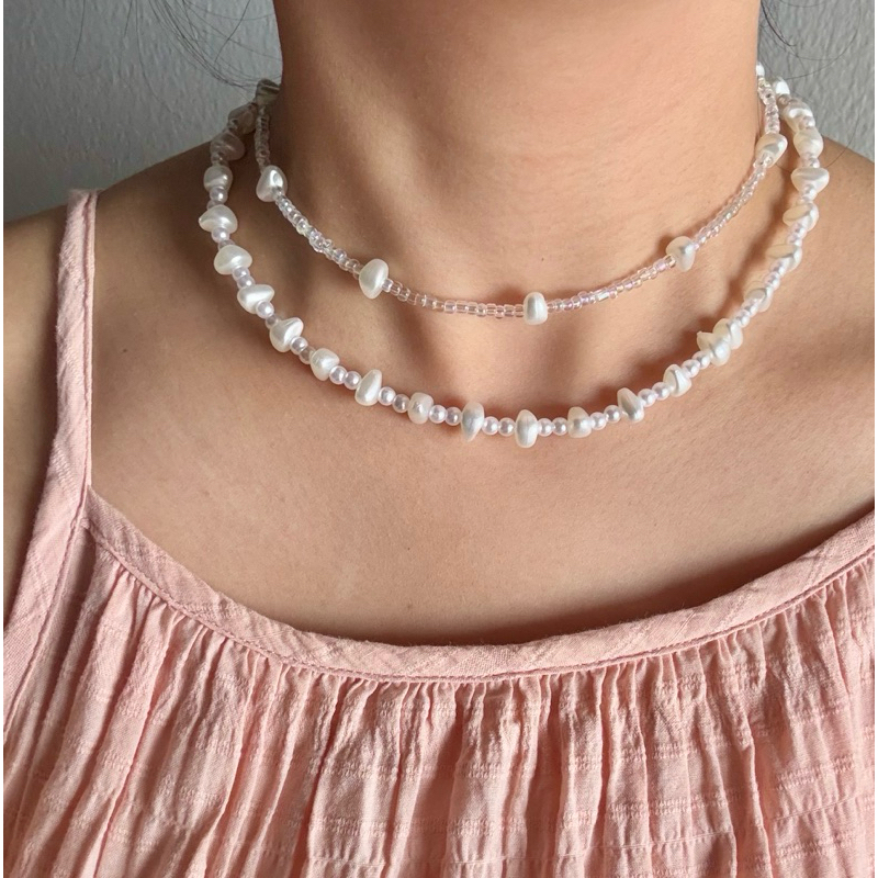 Piing me Necklace | สร้อยคอไข่มุกพลาสติก (ทรงขวาง)