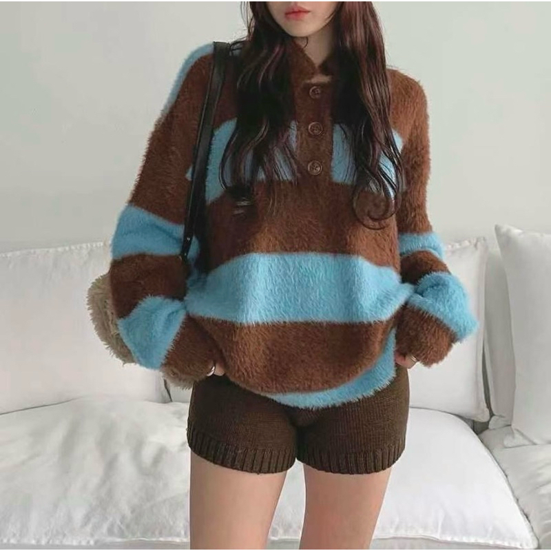 พร้อมส่งO 🤎🩵Jennie Stripes Polo Topเสื้อกันหนาวโปโลทอลายสลับสีเนื้อผ้านุ่นนิ่มใส่สบาย ชุดไปเที่ยวต่างประเทศ