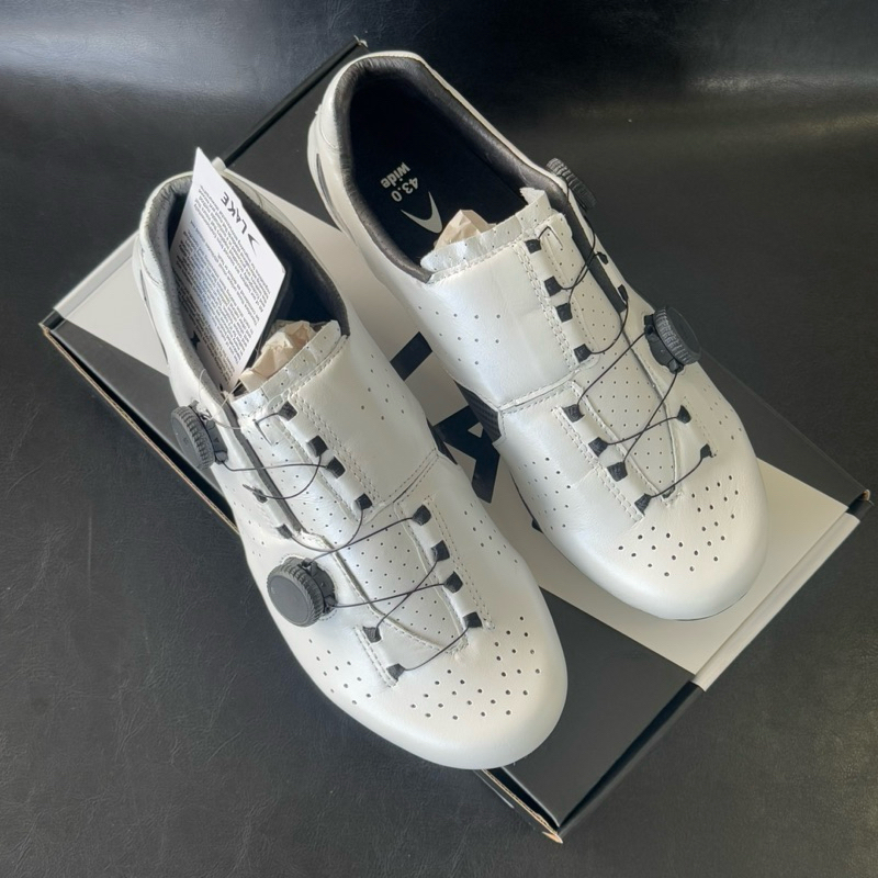 รองเท้า Lake CX333 สีขาว