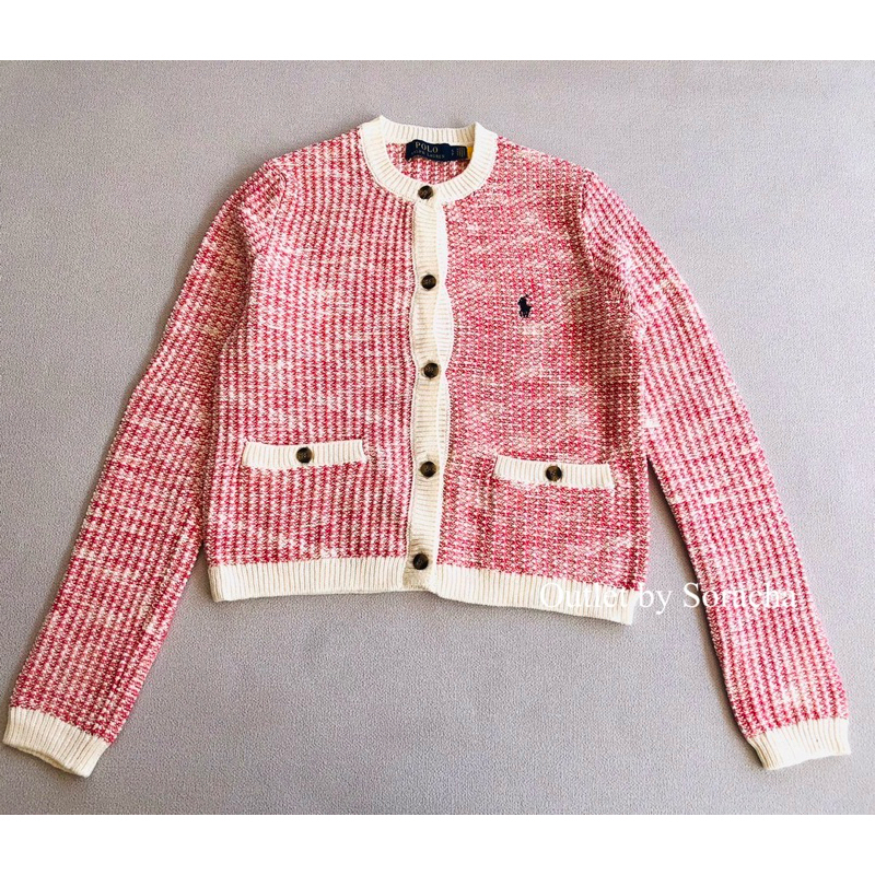 POLO RALPH LUAREN เสื้อไหมพรมถักทอละเอียดค่ะรุ่นนี้ สีทูโทน ปักโลโก้แบรนด์ กระเป๋าหน้าใช้งานได้จริง งานจริงสวยมากค่ะ