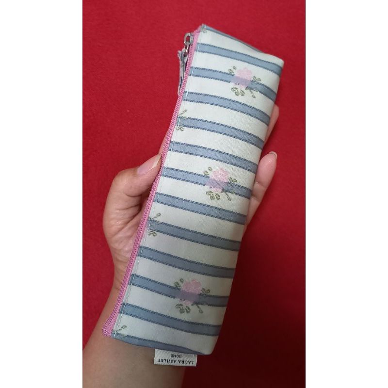 กระเป๋าผ้าเคลือบกันน้ำสำหรับใส่เครื่องเขียนแบรนด์  Luara Ashley ใหม่