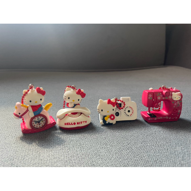 แท้ 100% กาชาปอง Sanrio กาชาปองคิตตี้ พวงกุญแจ โมเดล ของสะสม