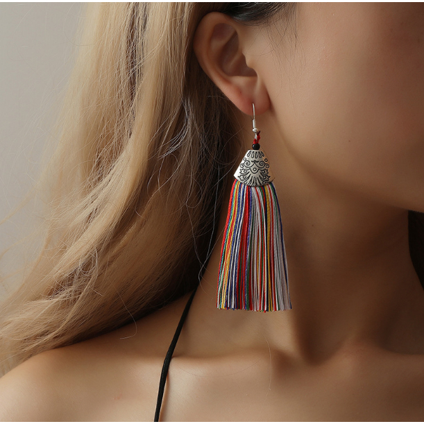 ร้านไทย   ร้านไทย  ต่างหูโบฮีเมียน ต่างหูพู่ ต่างหูผู้หญิงสไตล์โบฮีเมียน ต่างหูแฟชั่น ต่างหูเกาหลี