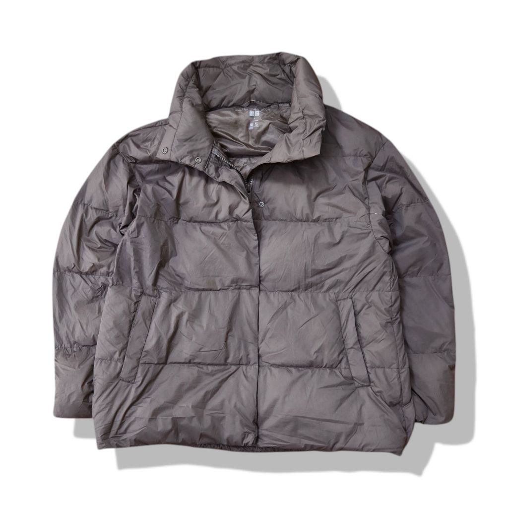 Uniqlo Ultra Light Down Jacket รอบอก 39”