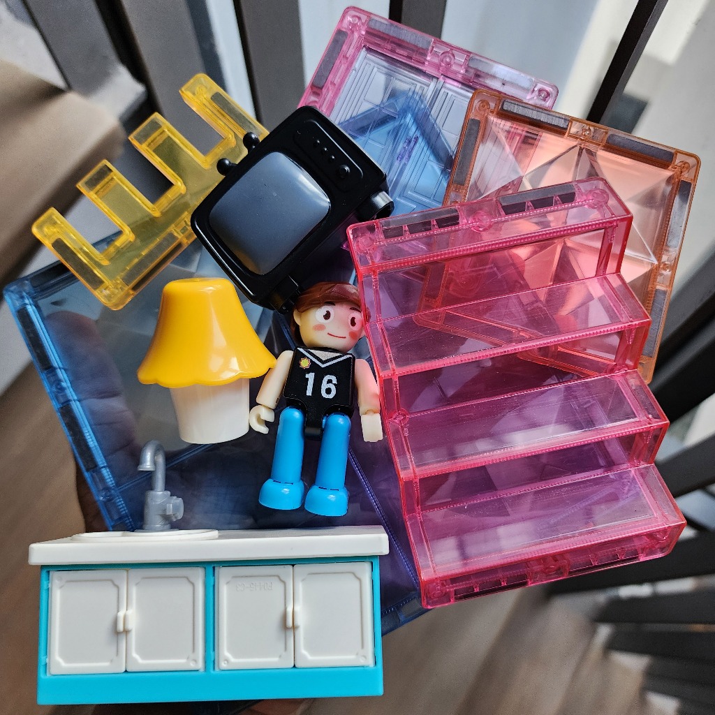 Magnetic Tiles Dreamy Dollhouse 135 pieces ตัวต่อแม่เหล็กบ้านตุ๊กตาชวนฝัน 135 ชิ้น รูปที่ 7