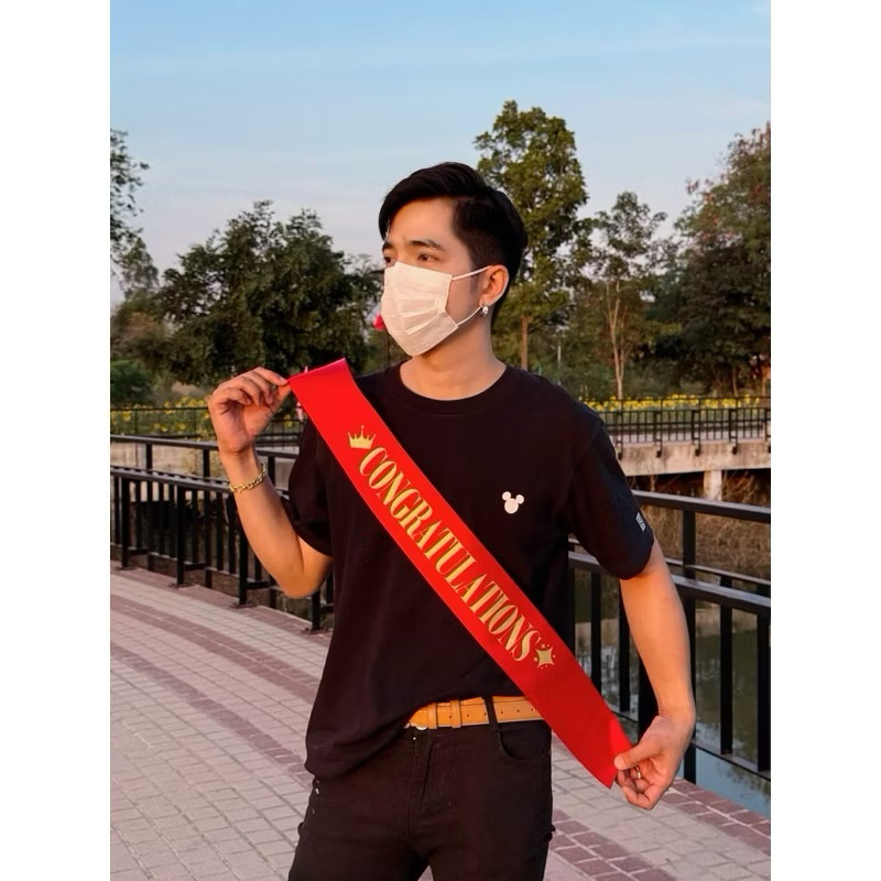 (54) {พร้อมส่งจากไทย}สายสะพาย congratulations ผ้าซาติน