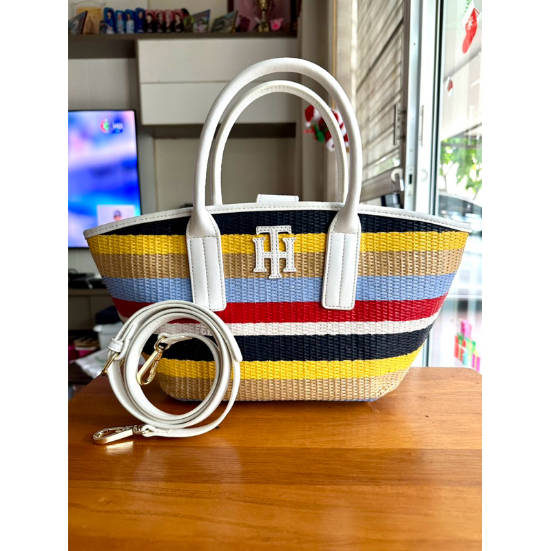 ❗️Used❗️ส่งต่อกระเป๋าสะพาย Tommy Hilfiger
