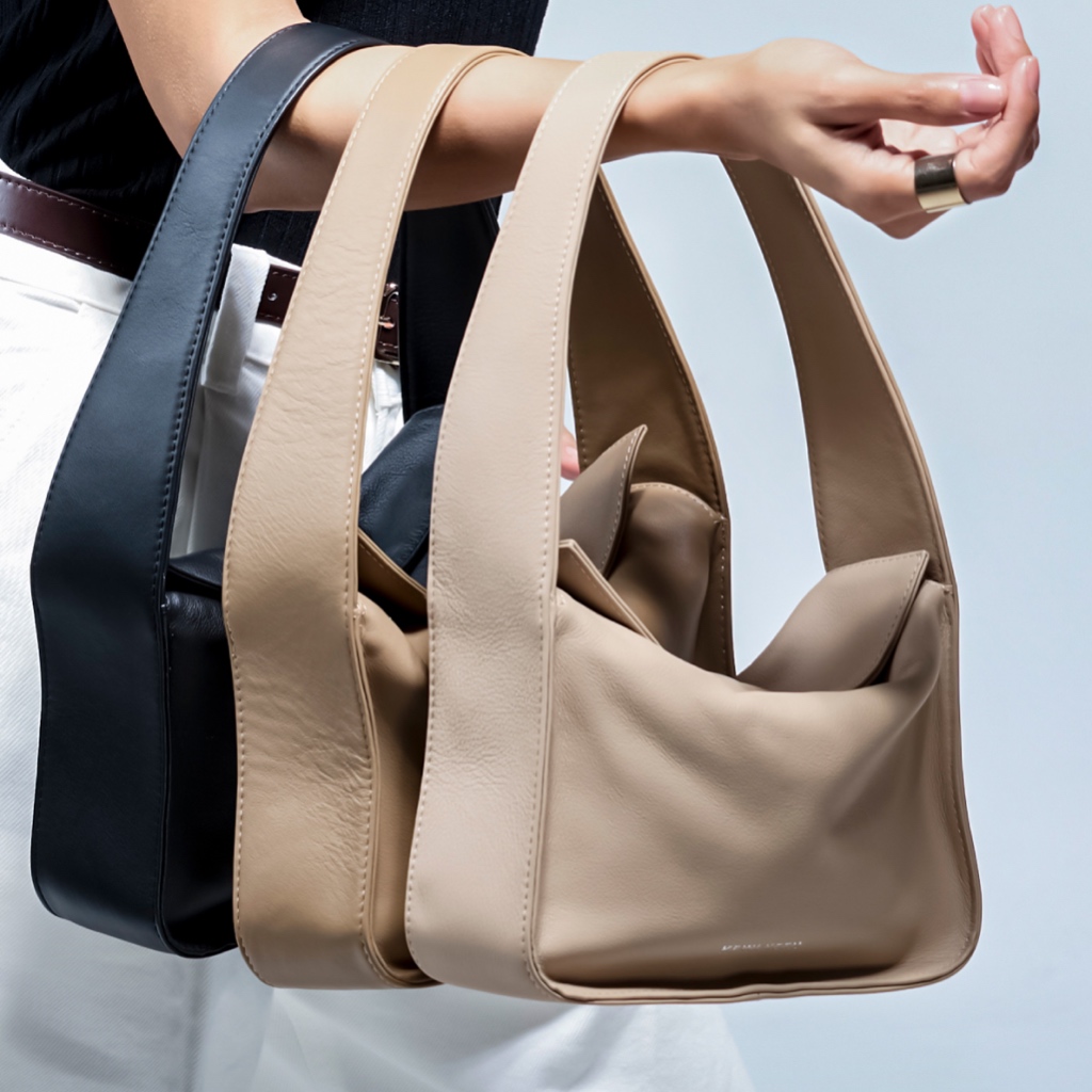 KEWLKEEN Baguette Bag กระเป๋าสะพายหนังแท้ขนาดกะทัดรัด มินิมอล เรียบง่าย สีเอิร์ธโทน