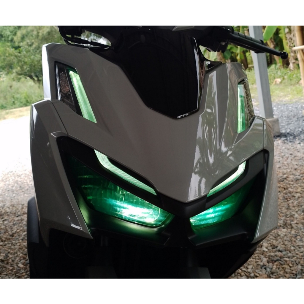 ฟิล์มแต่งไฟเลี้ยว+ไฟหรี่หน้า CLICK 160 VARIO 2022 ฟิล์มกันรอยเกรดพรีเมี่ยมสีสันสวยสดใส ไม่ซีดจางง่าย