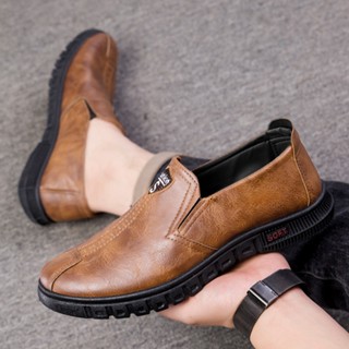 Lateye ฮอตฮิต รองเท้าคัทชูผู้ชายมาแรง ทรงสวยสวมสบาย แต่งตัวง…