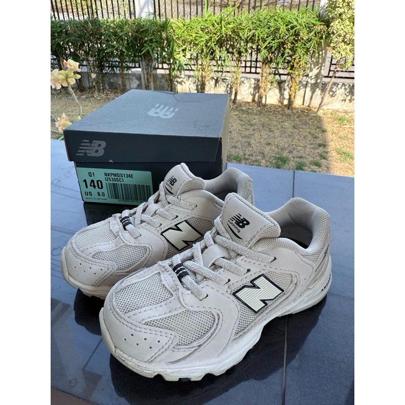 ส่งต่อรองเท้าผ้าใบเด็ก NB 530 สีเบจ ไซส์ US8 ชนาด 14.5 ซม. สภาพดีมากค่ะ