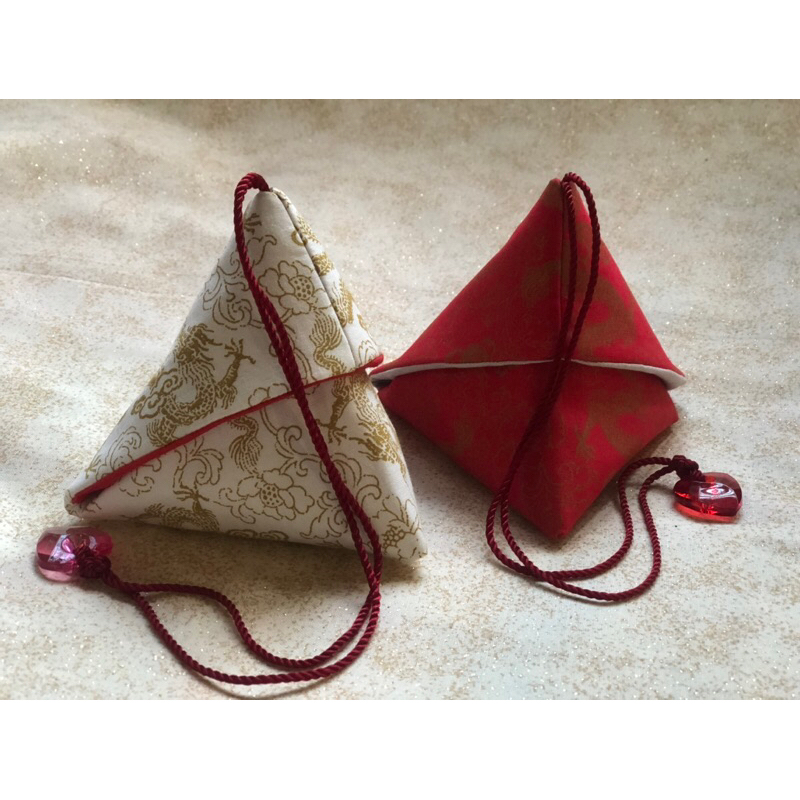 mini triangle purses