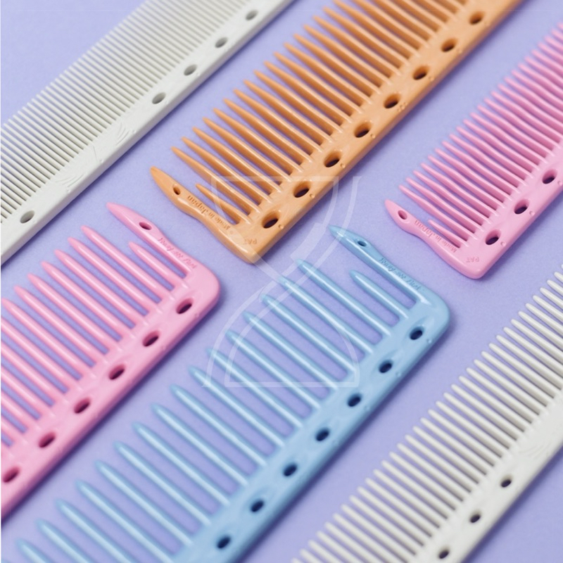 (พร้อมส่ง/ของญี่ปุ่นแท้)YS Park YS-407 Even Fine Tooth Cutting Comb หวีตัด ซอย แบ่งผมมีฟันแบนยาวเล็กน้อย ระยะห่างเท่ากัน - รูปที่ 5