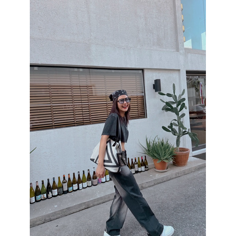 LoLo Bag (กระเป๋ารุ่นโลโล่)