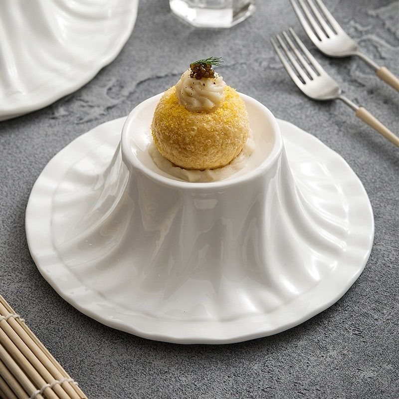 พร้อมส่ง 🩷 จานใส่อาหาร fine dining ทรงภูเขาสูงขนาดโดยรวม 8 นิ้ว เซรามิกส์สีขาว