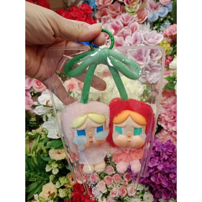 ซองใส LaBuBu สำหรับใส่พวงกุญแจ LaBuBu วัสดุทำจากพลาสติกใส กันน้ำ กันรอยขีดข่วน มีหลายรูปแบบ  ราคาชิ้นละ 89 บาท