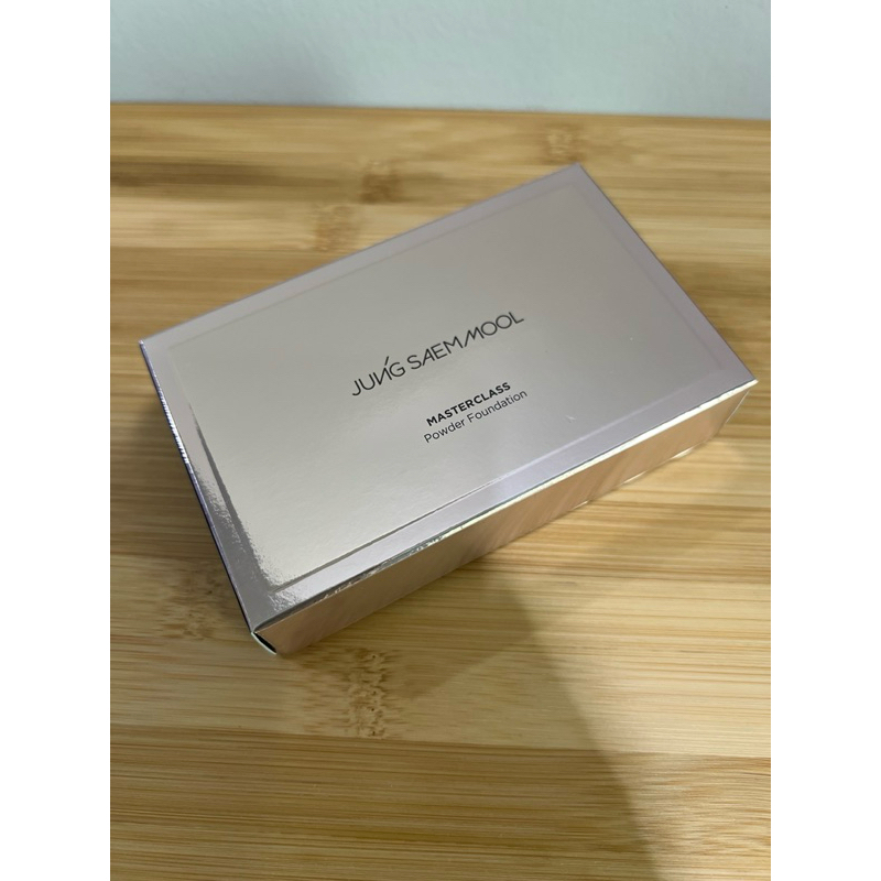 Jung Seam Mool Masterclass Powder foundation