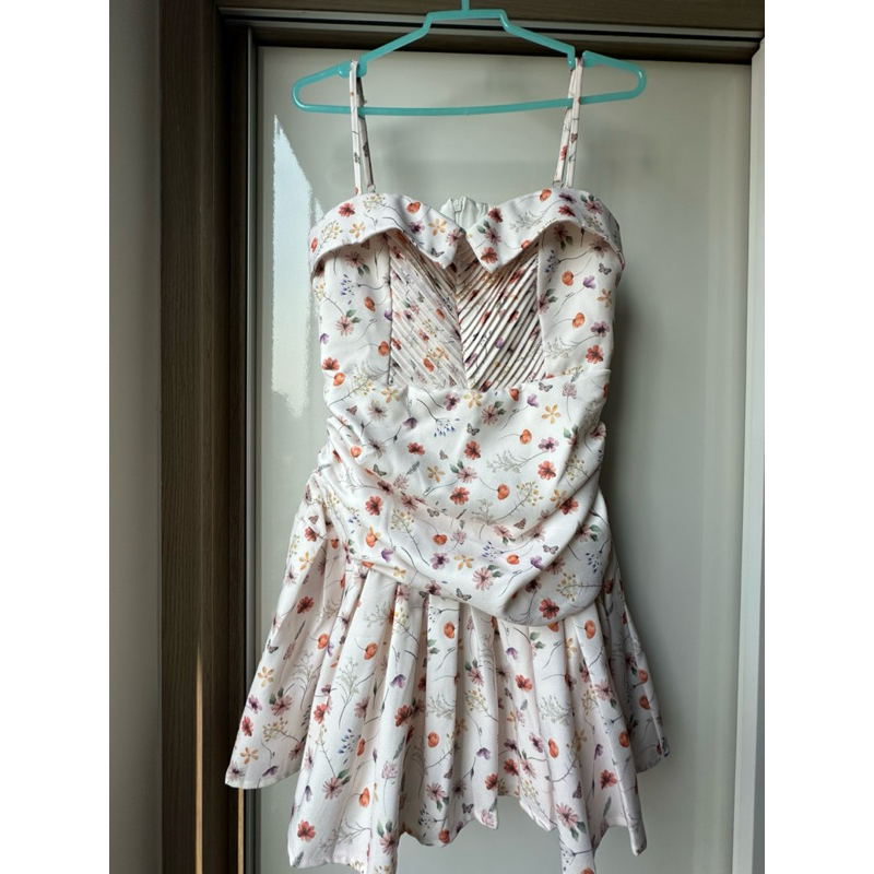 เดรสลายดอกไม้ size M ป้าย twinsshop