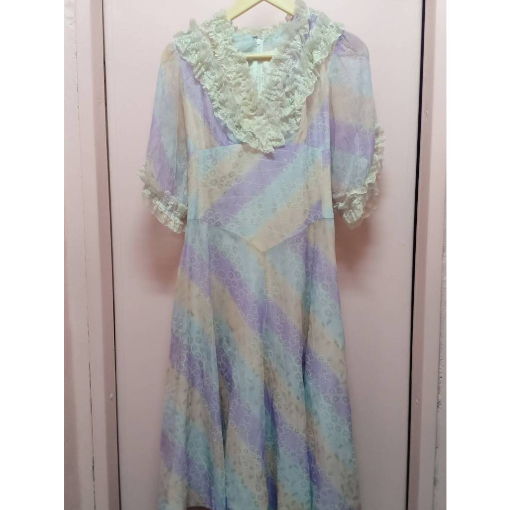 ถ595(ฟ้า52.1)ด3เดรสหญิงออกงงานแต่งงานลูกไม้ผ้ามีซับในสีพาทเทลงานจริงสวยมากแต่งตะขอหลังพร้อมซิปหลังYK