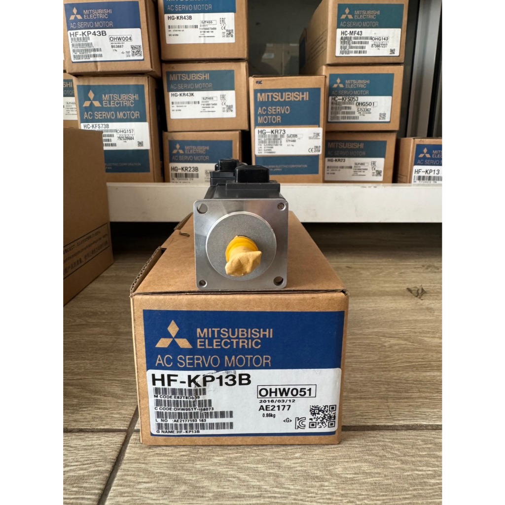 AC SERVO MOTOR MITSUBISHI  HF-KP13B  ราคารวมVat มีสต๊อกในไทย