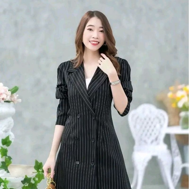 mk052 ชุดเดรสปกสูทแขนยาวลายริ้ว ติดกระดุมดำ