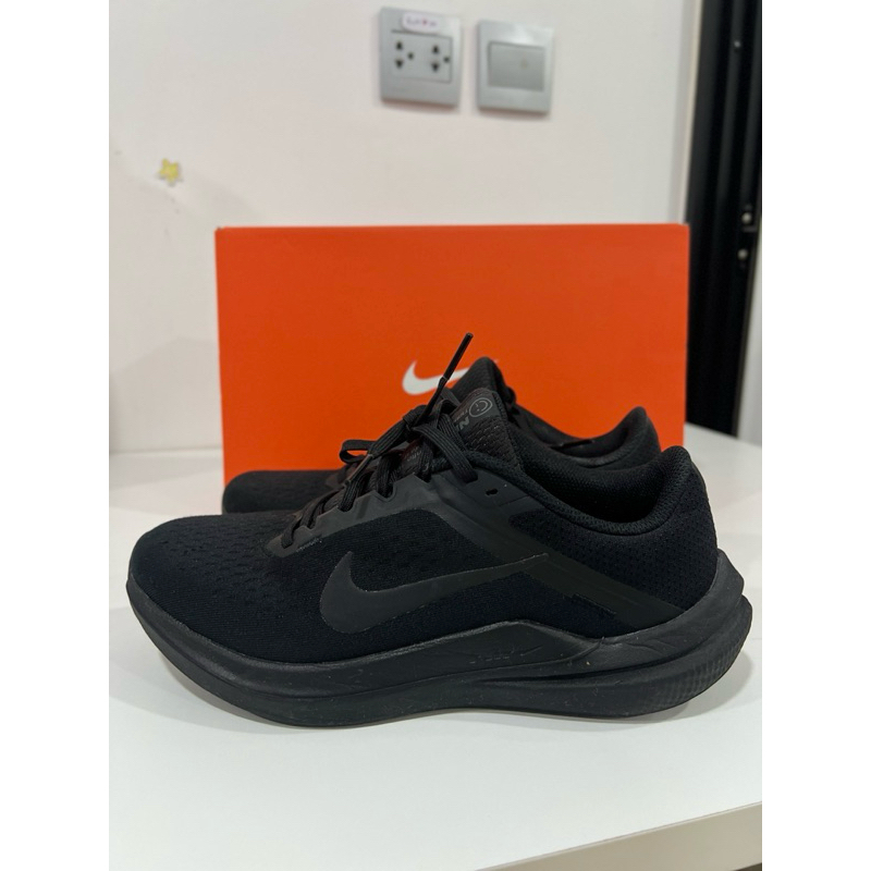 Nike winflo 10 รองเท้าวิ่ง ไซส์ 39 ของแท้มือสอง