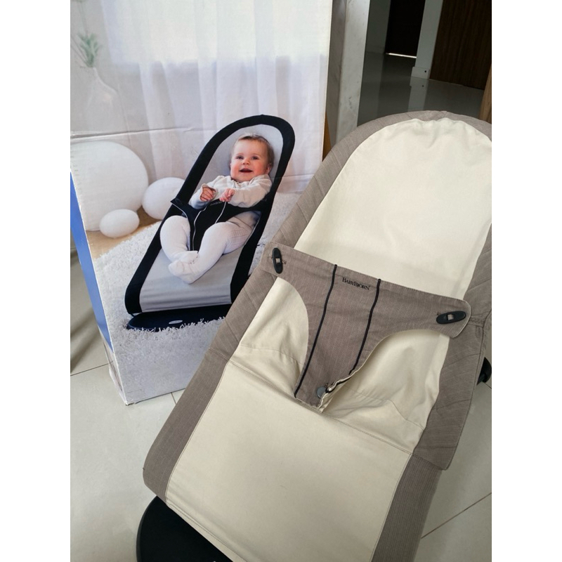 เปลเด้งมือสอง Baby Bouncer Chair ยี่ห้อ Baby Bjorn
