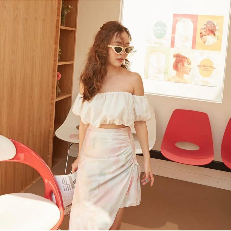 ส่งต่อกระโปรง lookbooklookbook (Size.XS และ M) รุ่น Joyce skrit สี bubble gum (มี new/used) **มีแค่กระโปรงค่ะ** - รูปที่ 2