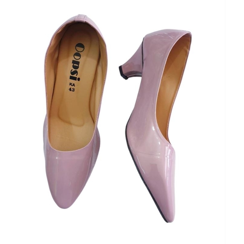 👠รองเท้าคัชชู หนังแก้ว ไซด์ 36 - 47 ส้นสูง 2 นิ้ว มีสีดำ สีครีม สีชมพู สีขาว สีแดง  สำหรับสาวทำงานคะ