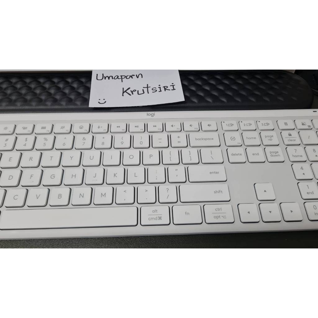 Logitech Signature Slim K950 Wireless Keyboard