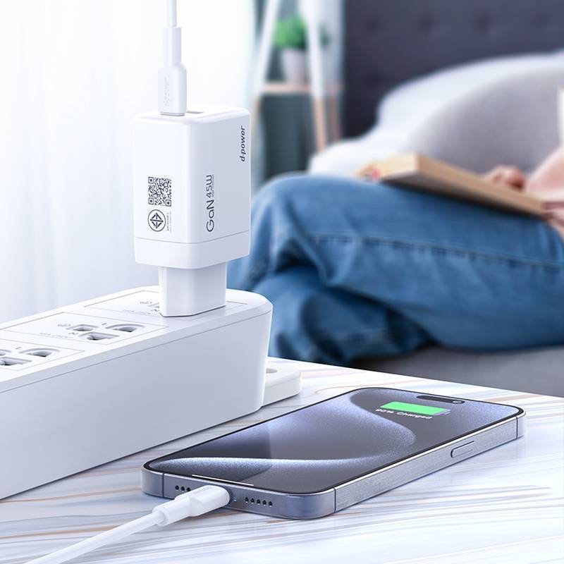 d-power Adapter GaN45W Fast Charger รุ่น AP-44  หัวชาร์จเร็ว PD 45W 2 พอร์ต Type C/USB-A