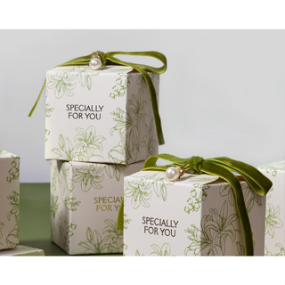 🌻🌻ราคา 4 บาท🌻🌻 กล่องของขวัญ ลายดอกไม้ ของชำร่วย งานแต่ง ใส่ข…