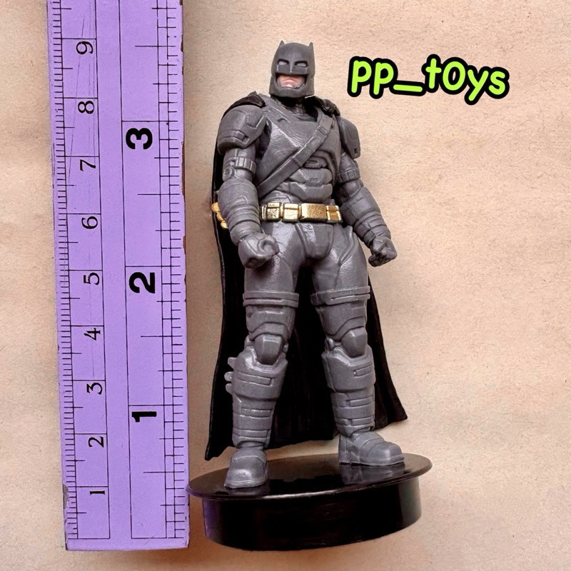 Snapcollc DC comics Batman Armored 3.5” figure