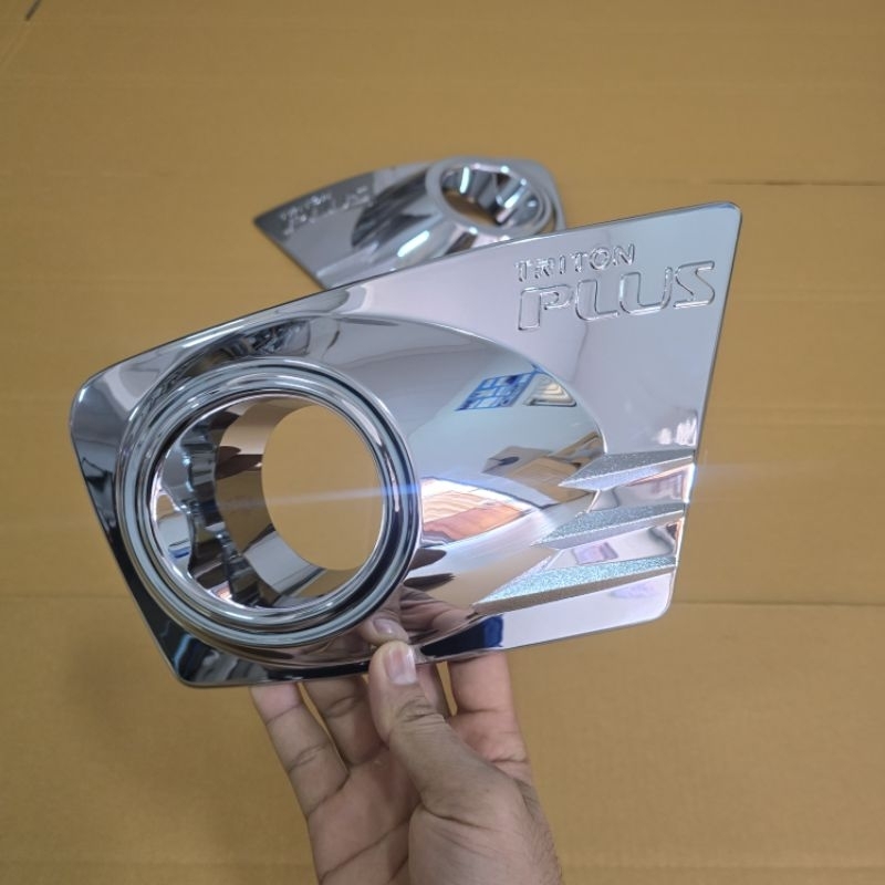 ครอบไฟตัดหมอก ครอบสปอร์ตไลท์ mitsubishi triton ชุบโครเมี่ยม ใส่ปี 2008 - 2014 / LEKONE
