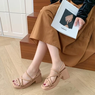 Koimoi สินค้างานน่าโดน รองเท้าเเฟชั่นผู้หญิง ใส่เที่ยวชิคๆ สบายเท้า น้ำหนักเบา วัสดุมีคุณภาพ เบทสีเเต่ละสีก็ดูน่าใส่มากๆ