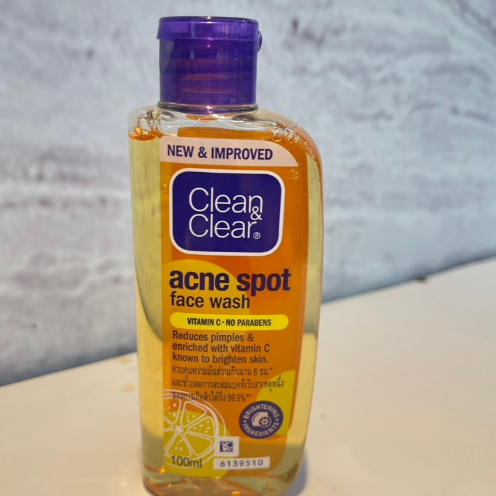 Clean and Clear acne spot face wash ขนาด 100มล.