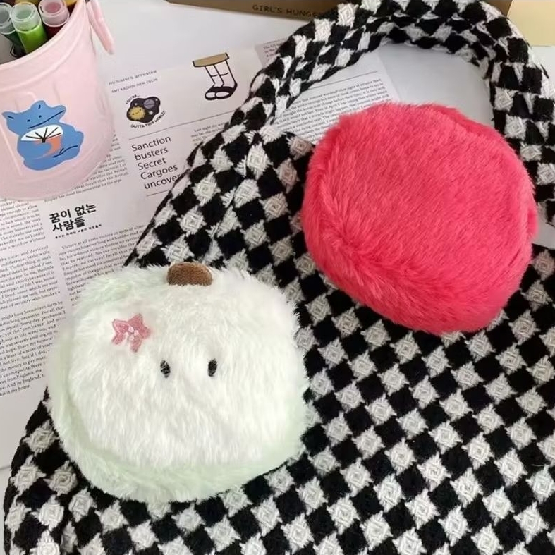 พร้อมส่งจากไทย 🍎 กระเป๋าใส่เหรียญ รูปแอปเปิ้ล กระเป๋าใส่หูฟัง กระเป๋าใส่กุญแจ พวงกุญแจห้อยกระเป๋า  น่ารัก ขนนุ่มมาก