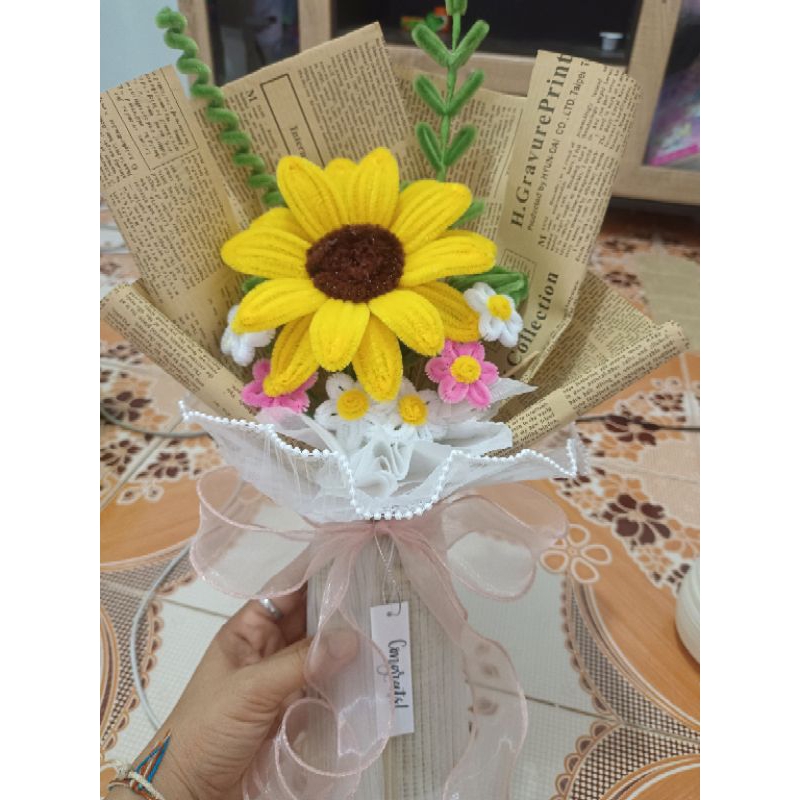 ช่อดอกทานตะวัน ดอกทานตะวันทำจากลวดกำมะหยี่ ของขวัญวันปัจฉิมนิเทศ ของขวัญวันรับปริญญา ของขวัญให้คนพิเศษเนื่องในวันสำคัญ🥰🥰