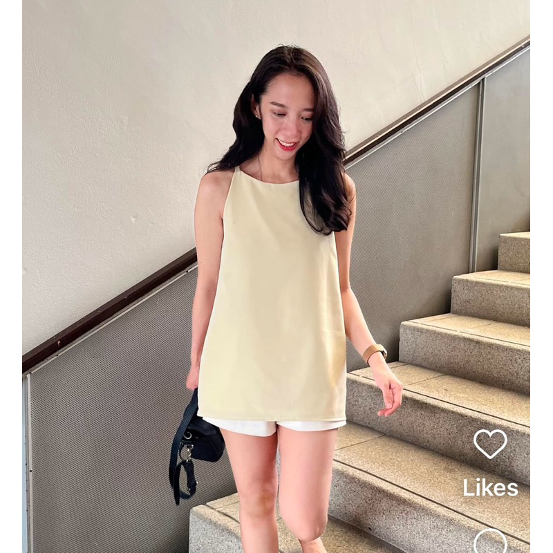 เสื้อสายเดี่ยวร้าน cayla.apparels ของใหม่ ซักเก็บ ลองครั้งเดียว ราคาเต็ม 500