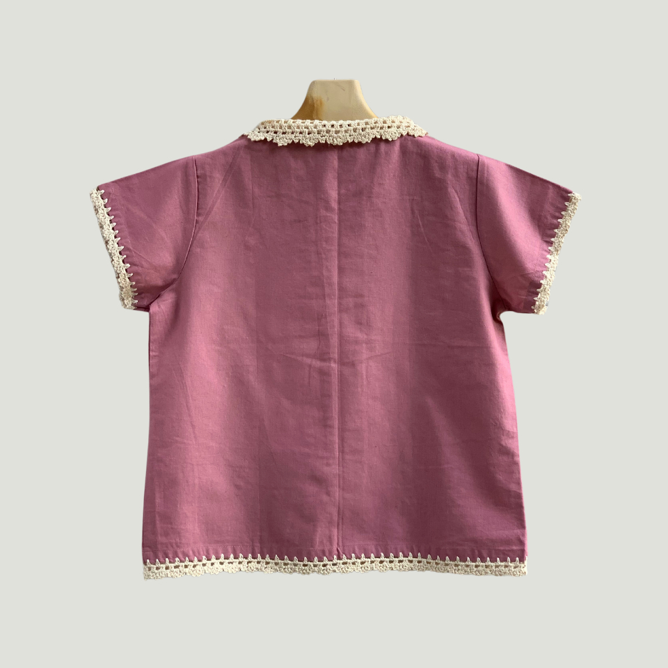 เสื้อพวงชมพู คอบัวแขนสั้น ปักถักปักมือแฮนด์เมด ทรงสวยโดนใจ สวมใสง่ายสบายสบายได้ทุกวัน - รูปที่ 4