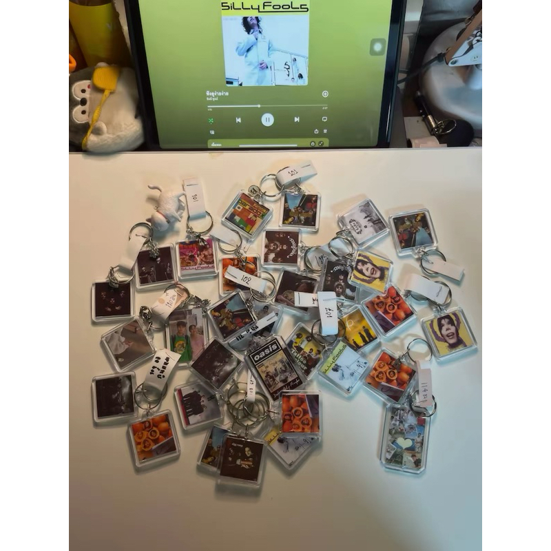 รวมหลายวง งานพวงกุญแจปกเพลงฮิต นำไปห้อยกระเป๋าได้ สินค้าพร้อมส่ง