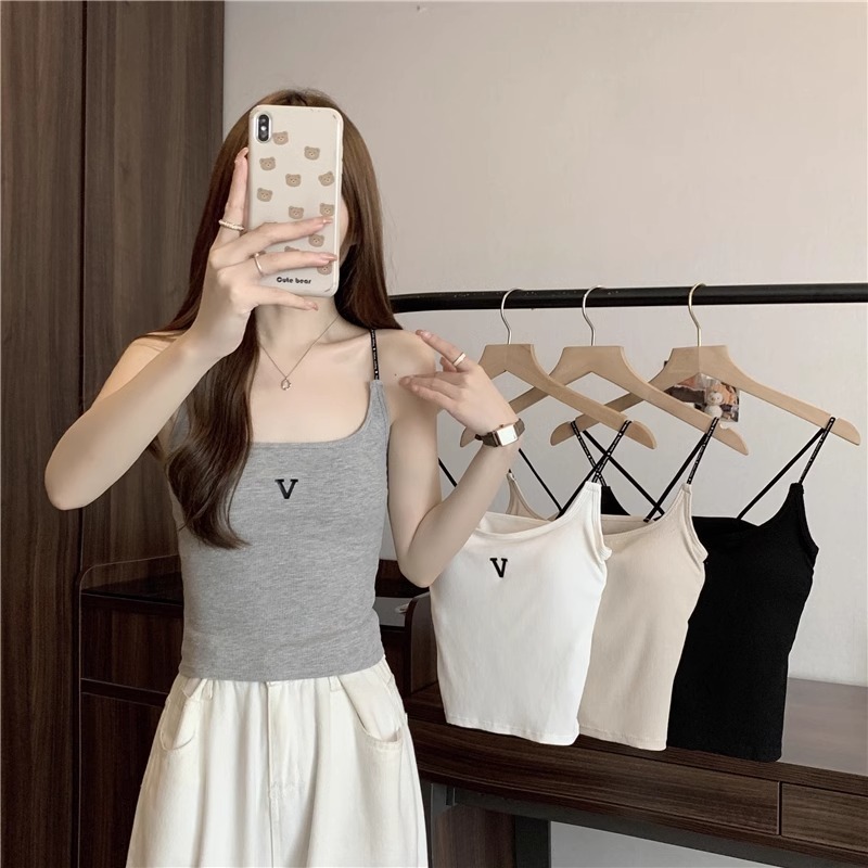 E74เสื้อครอปสายเดี่ยวครึ่งตัวมีฟองน้ำในตัว แบบเย็บติดบรา