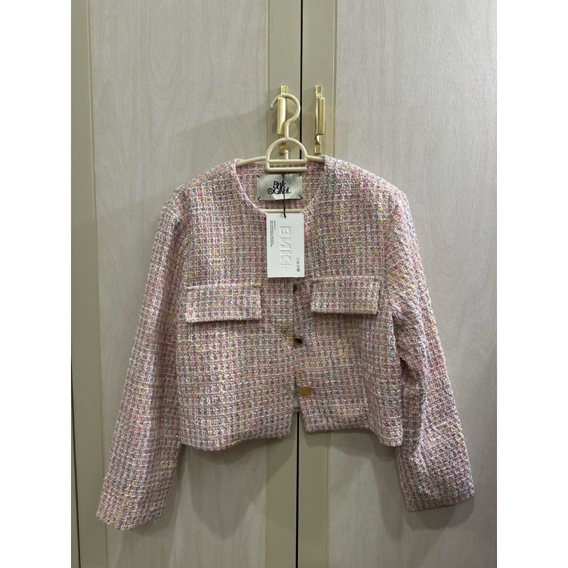 BNK milan tweed jacket สี sugar candy